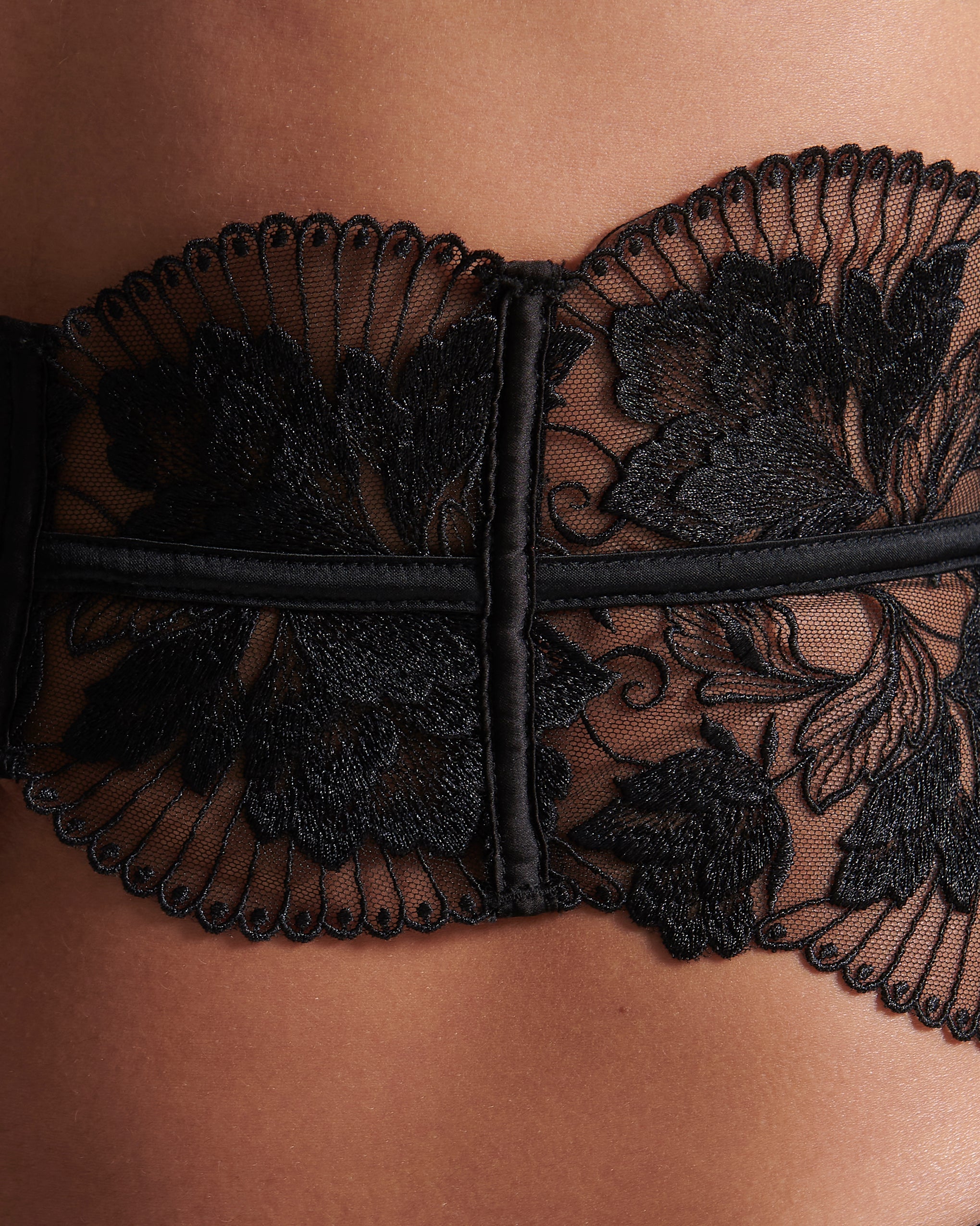 Gabriella Detachable Waspie Suspender Black